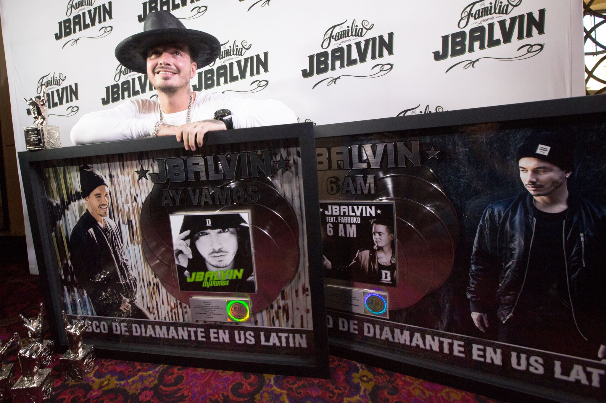 J Balvin RIAA Diamante. Photo credit Enrique Botello. 2